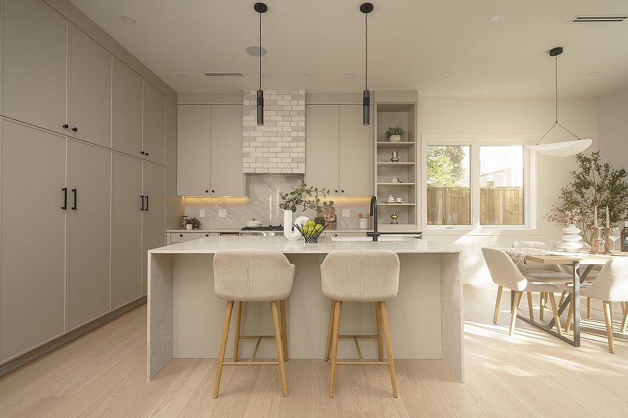 2 1376 E 11th Avenue Vancouver, BC - 8