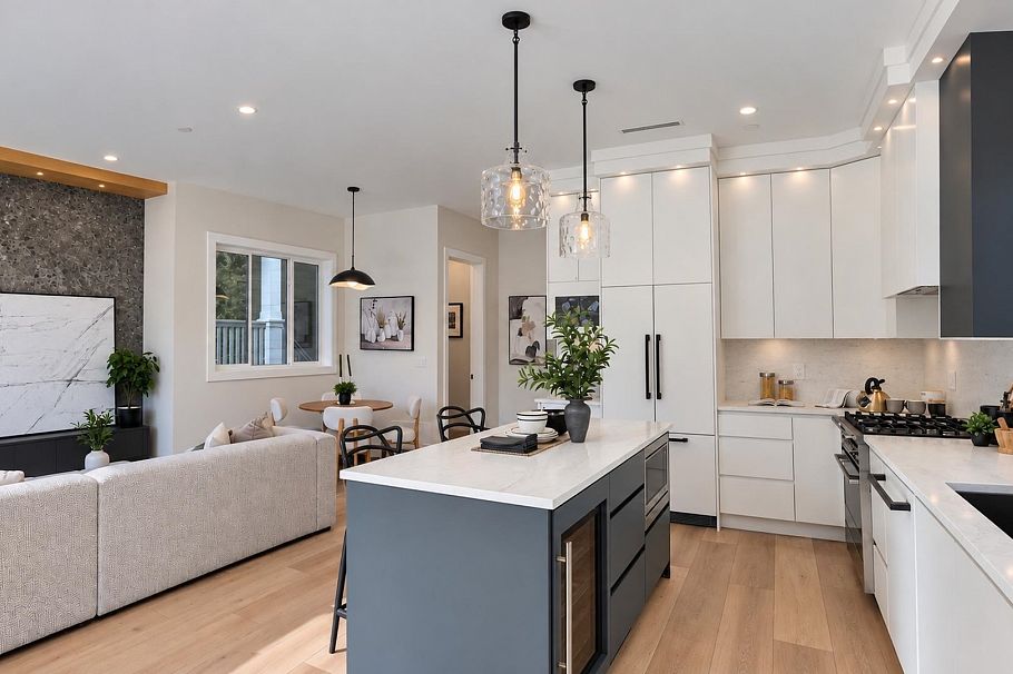2 746 E 12th Avenue Vancouver, BC - 4