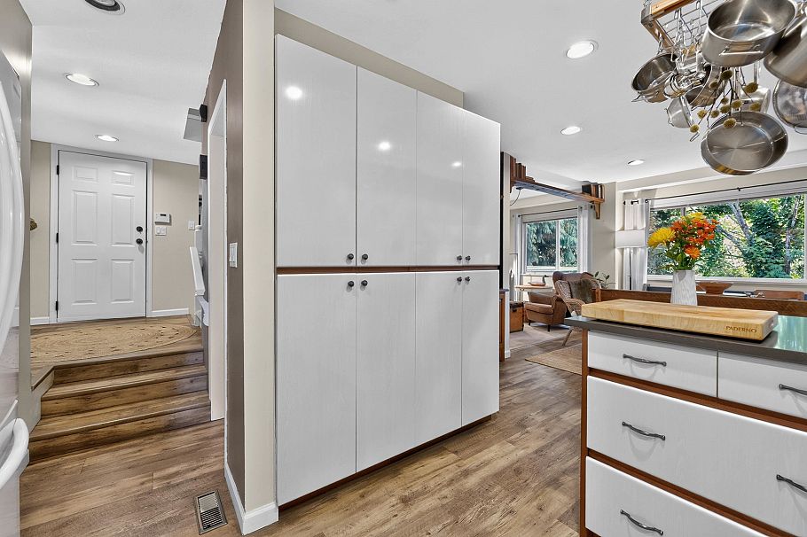 1150 Beaufort Road North Vancouver, BC - 21