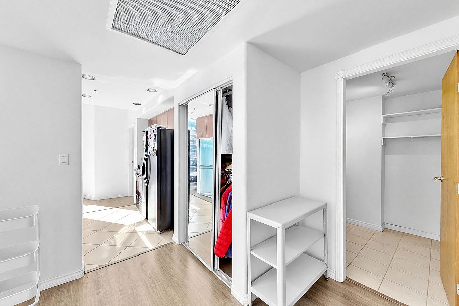 3803 1111 W Pender Street Vancouver, BC - 6