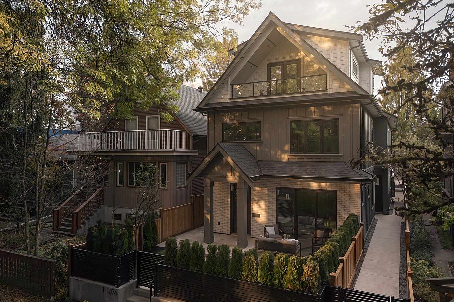 1 1376 E 11th Avenue Vancouver, BC - 28