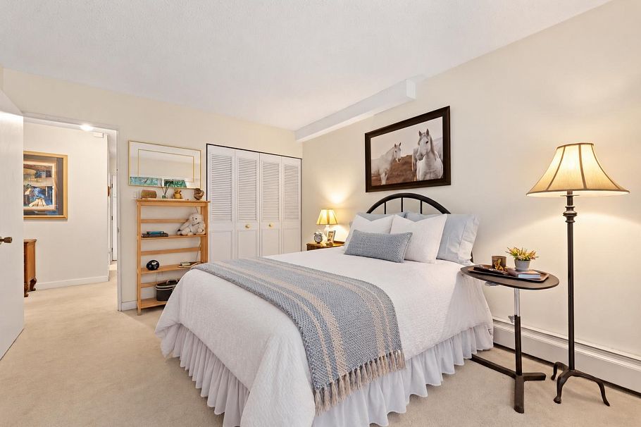 206 250 W 1st Street North Vancouver, BC - 8