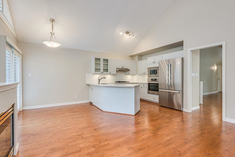 29 4055 Indian River Drive North Vancouver, BC - 3