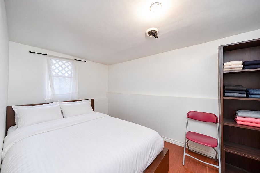 4940 Killarney Street Vancouver, BC - 8