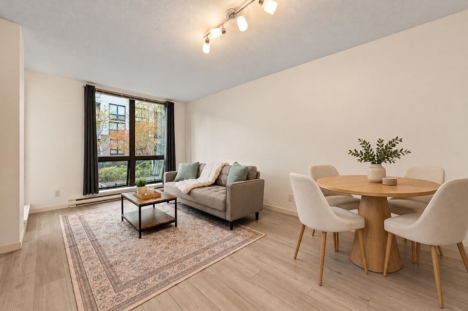 220 3663 Crowley Drive Vancouver, BC - 2