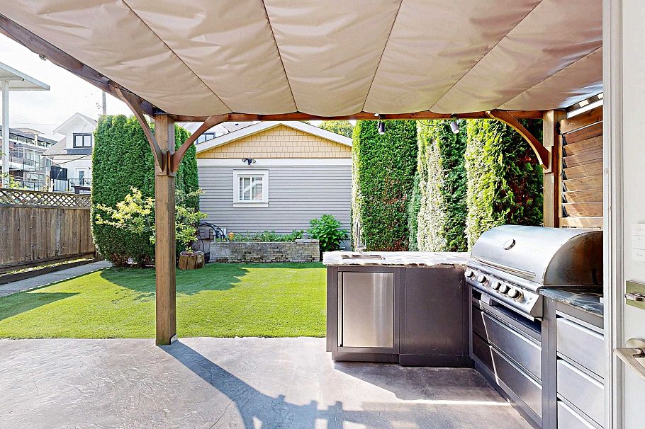 1338 E 23rd Avenue Vancouver, BC - 27
