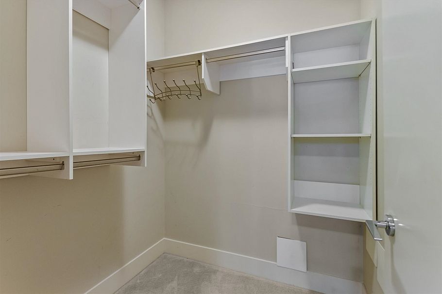 208 3606 Aldercrest Drive North Vancouver, BC - 9