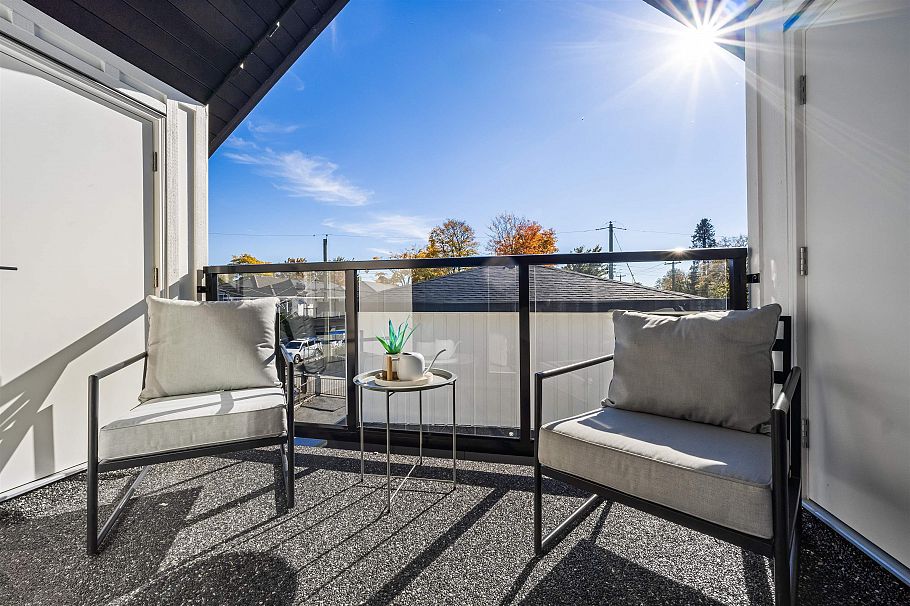 2 2710 Kitchener Street Vancouver, BC - 19