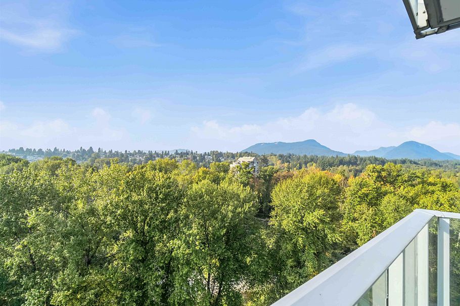 1306 1401 Hunter Street North Vancouver, BC - 28