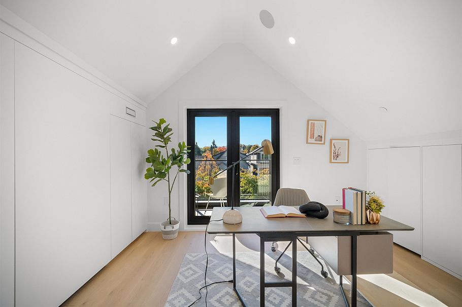 411 W 19th Avenue Vancouver, BC - 20