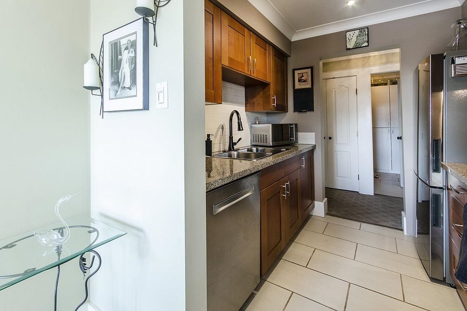 404 360 E 2nd Street North Vancouver, BC - 30
