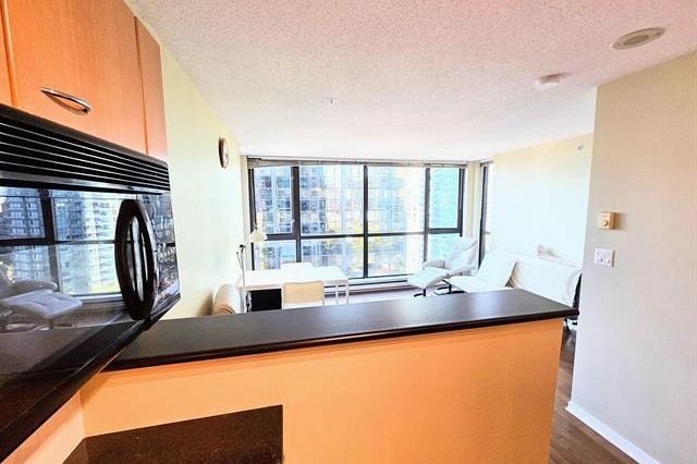 1109 1367 Alberni Street Vancouver, BC - 5