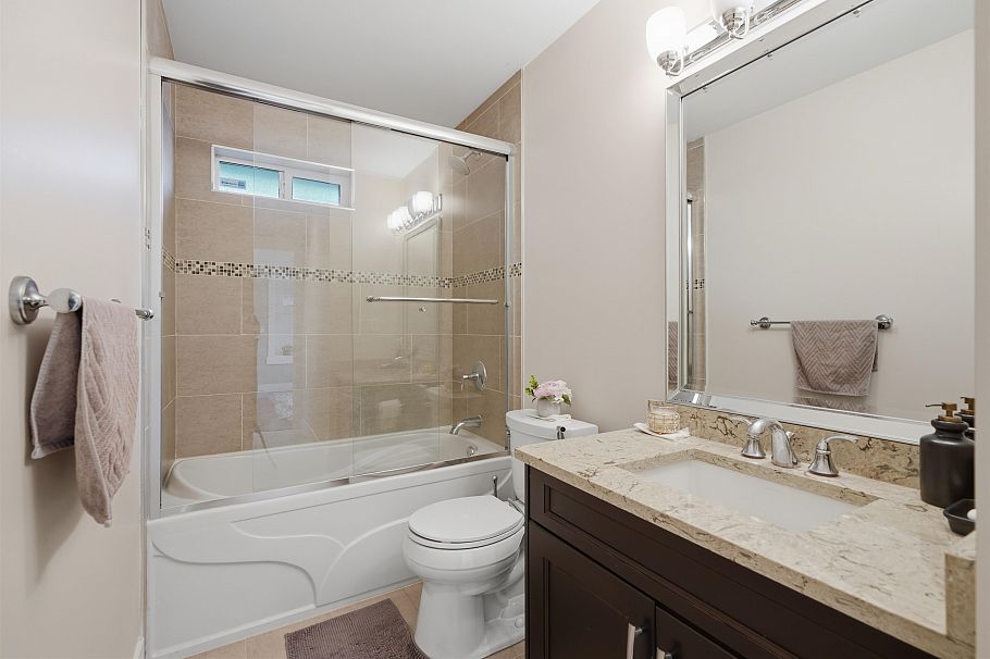 631 W 24th Close North Vancouver, BC - 22