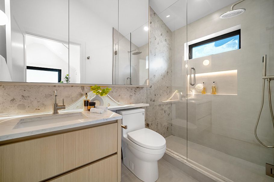 411 W 19th Avenue Vancouver, BC - 21