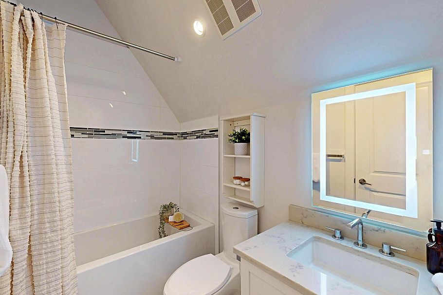 1338 E 23rd Avenue Vancouver, BC - 21