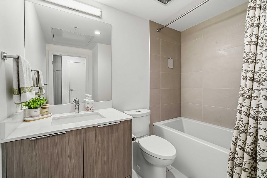1306 1401 Hunter Street North Vancouver, BC - 21
