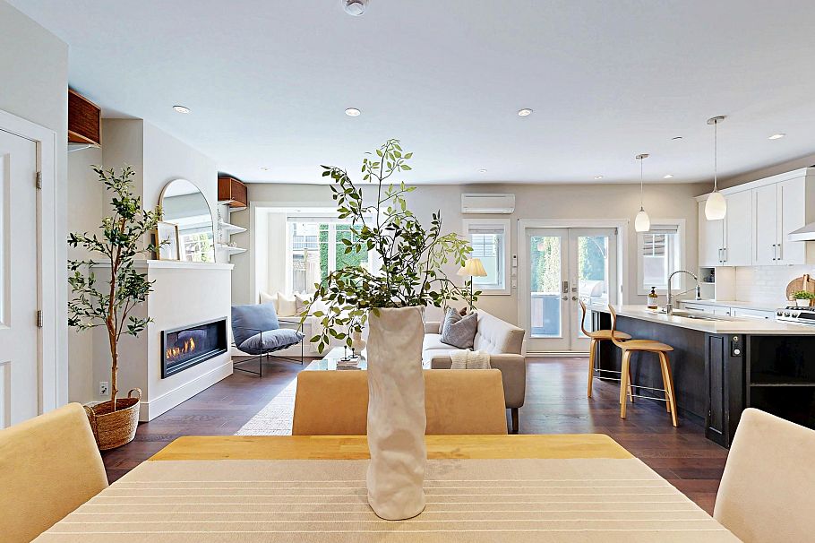 1338 E 23rd Avenue Vancouver, BC - 9
