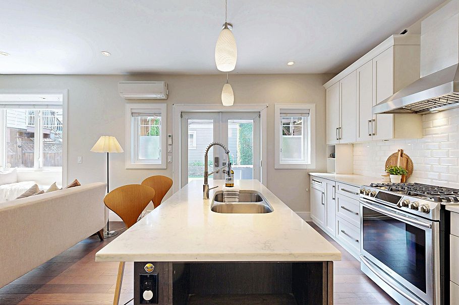 1338 E 23rd Avenue Vancouver, BC - 11
