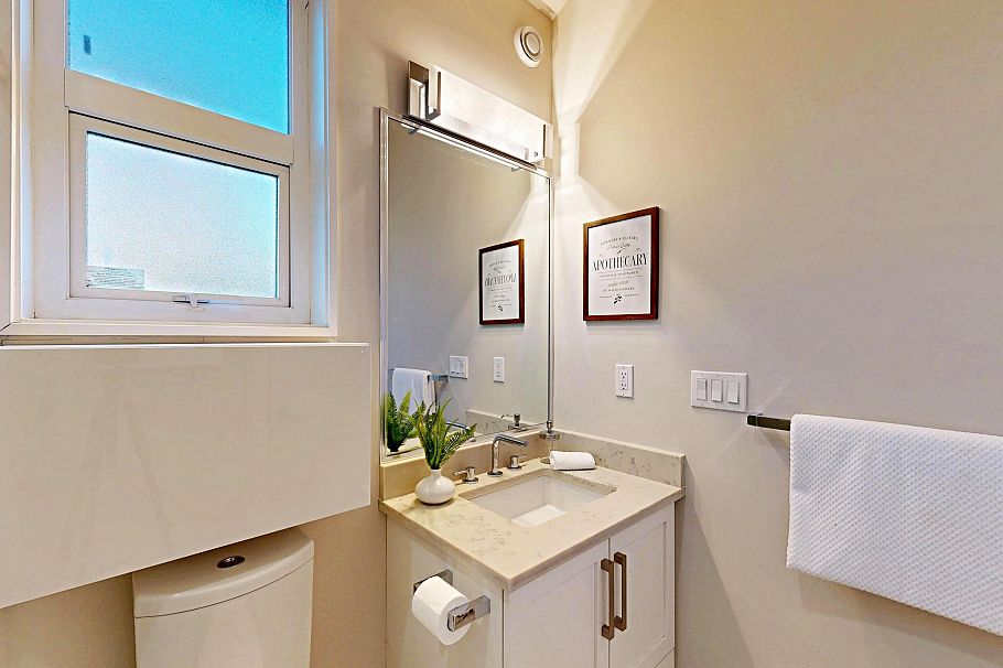 1338 E 23rd Avenue Vancouver, BC - 19