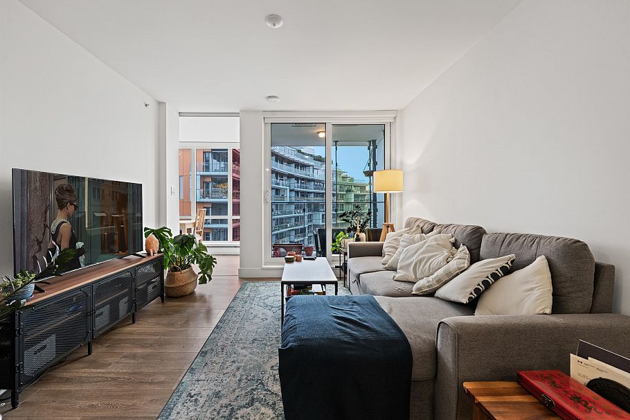 1601 1788 Columbia Street Vancouver, BC - 3