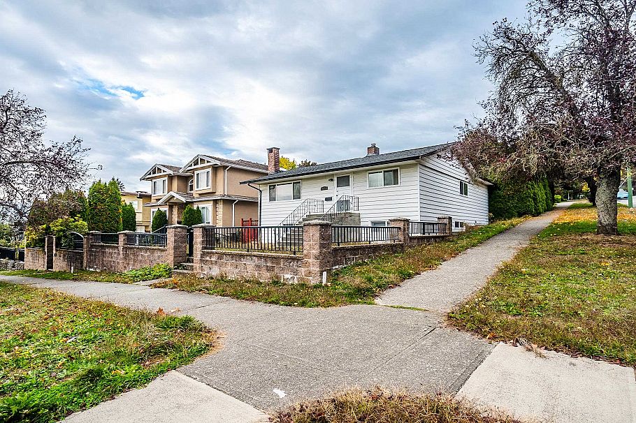 1791 E 64th Avenue Vancouver, BC - 1