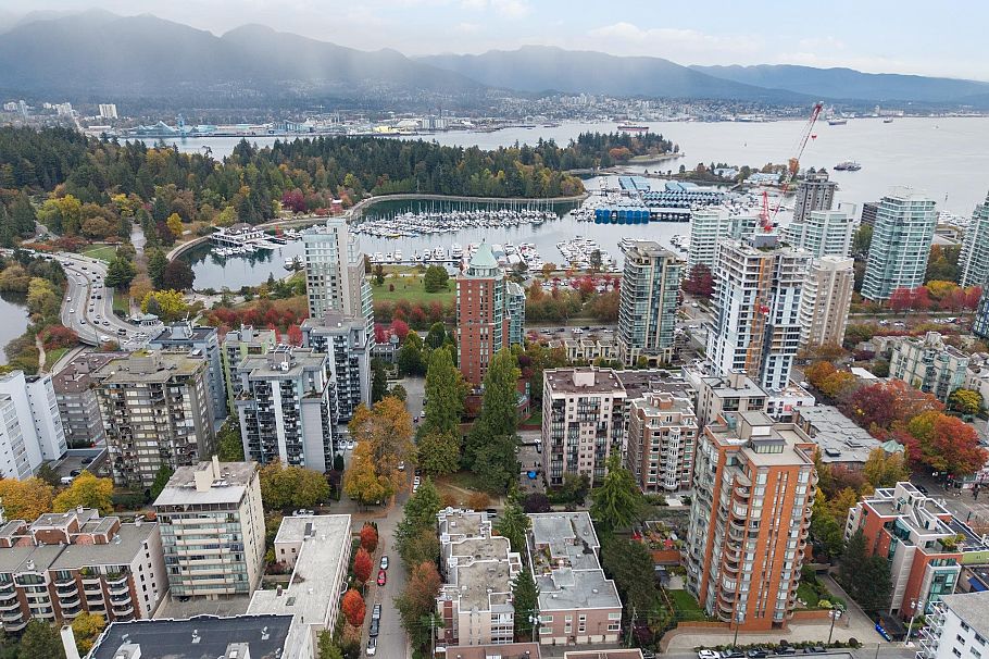 102 828 Gilford Street Vancouver, BC - 34