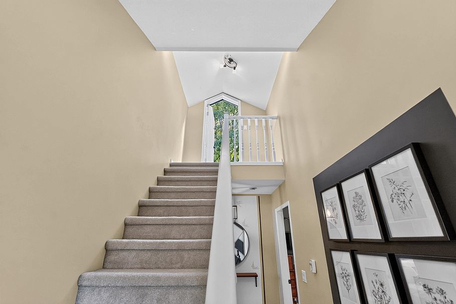 1150 Beaufort Road North Vancouver, BC - 35