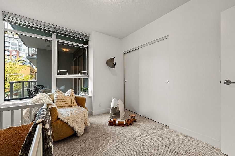 256 250 E 6th Avenue Vancouver, BC - 26