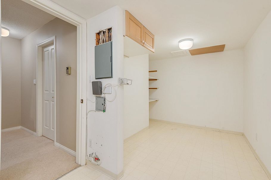 29 4055 Indian River Drive North Vancouver, BC - 23