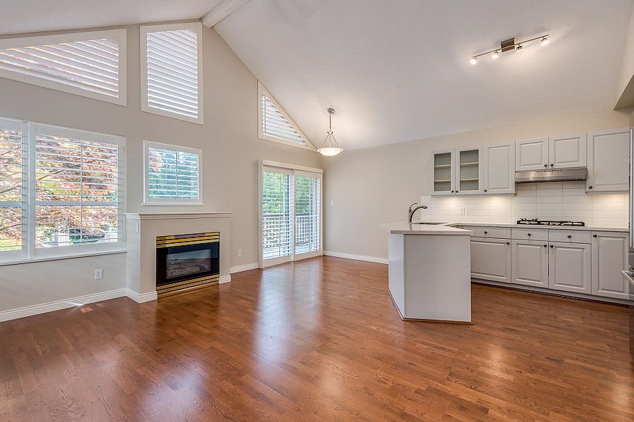 29 4055 Indian River Drive North Vancouver, BC - 2