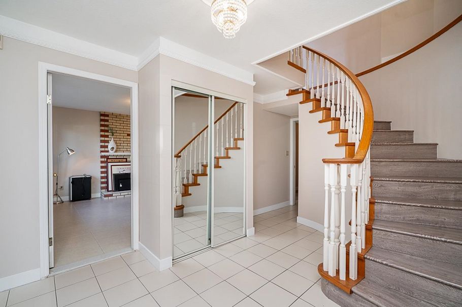 2692 E 46th Avenue Vancouver, BC - 15