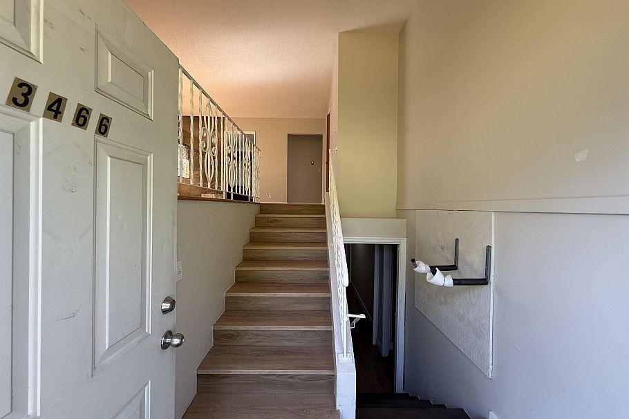 3466 E 2nd Avenue Vancouver, BC - 5