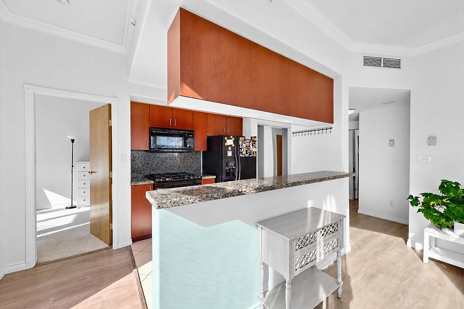 3803 1111 W Pender Street Vancouver, BC - 11