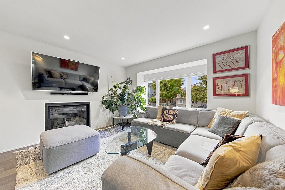 2505 Adanac Street Vancouver, BC - 20