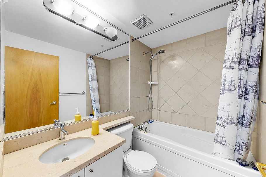 3803 1111 W Pender Street Vancouver, BC - 5