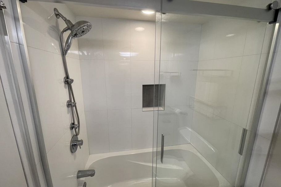 348 588 E 5th Avenue Vancouver, BC - 14