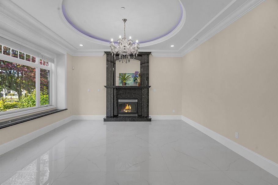 6830 Vivian Street Vancouver, BC - 4