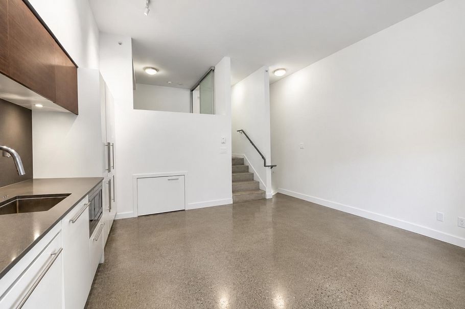 208 150 E Cordova Street Vancouver, BC - 6