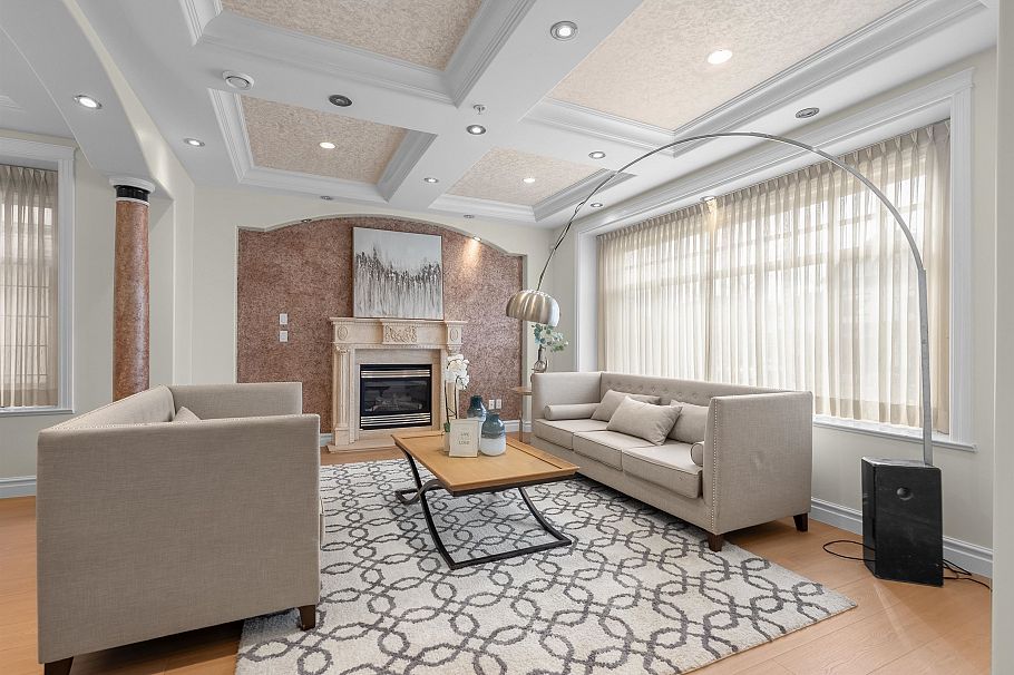 8038 Selkirk Street Vancouver, BC - 2