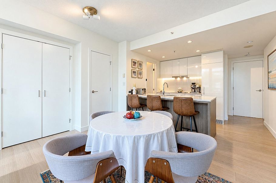309 1308 Hornby Street Vancouver, BC - 9