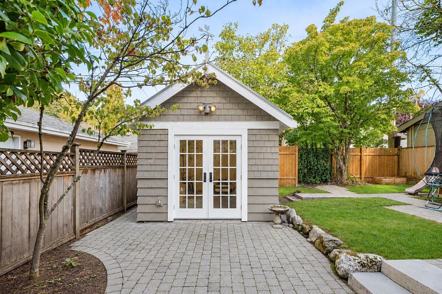 3811 W 26th Avenue Vancouver, BC - 30