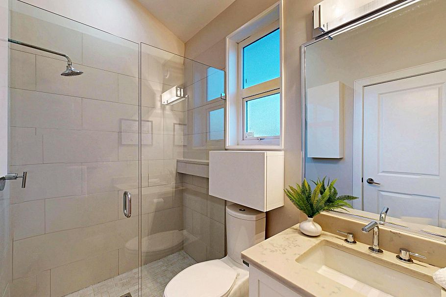 1338 E 23rd Avenue Vancouver, BC - 18