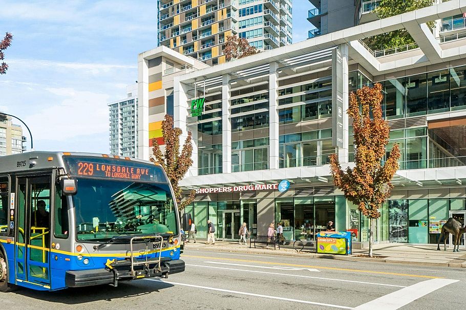 1307 158 W 13th Street North Vancouver, BC - 20