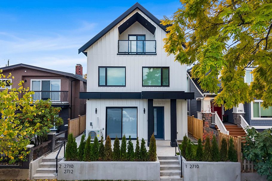 2 2710 Kitchener Street Vancouver, BC - 24