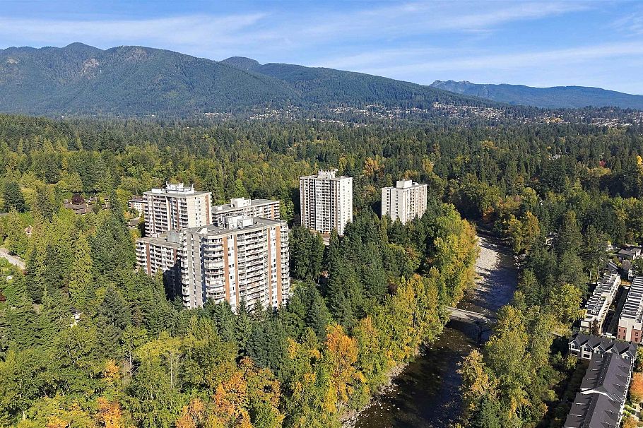 403 2024 Fullerton Avenue North Vancouver, BC - 1