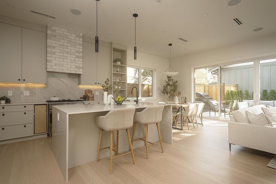 2 1376 E 11th Avenue Vancouver, BC - 7