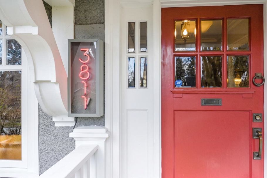 3811 W 26th Avenue Vancouver, BC - 2
