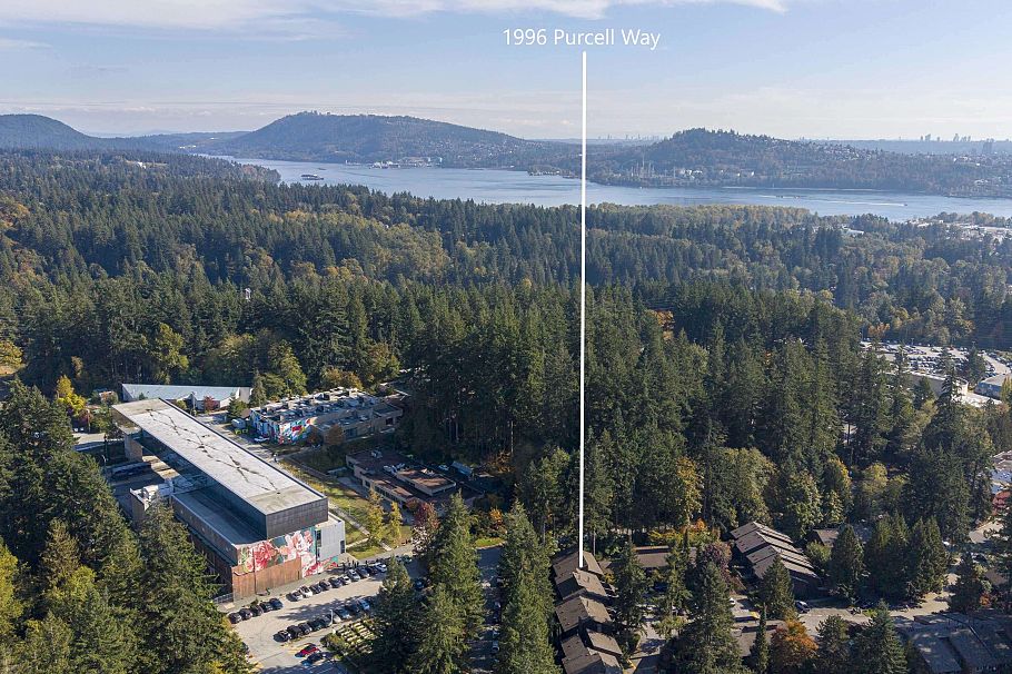 1996 Purcell Way North Vancouver, BC - 38