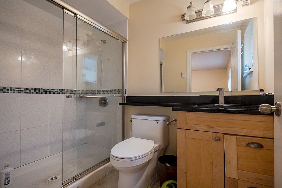 1791 E 64th Avenue Vancouver, BC - 26