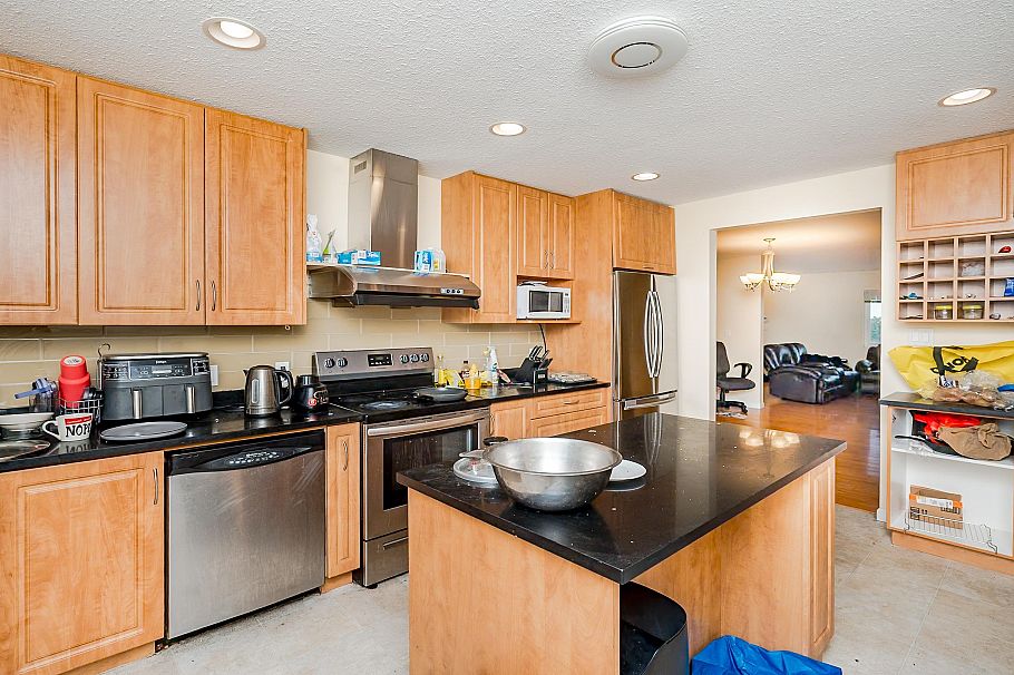 1791 E 64th Avenue Vancouver, BC - 23